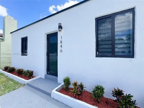 1846 NW 49th Street Miami FL 33142