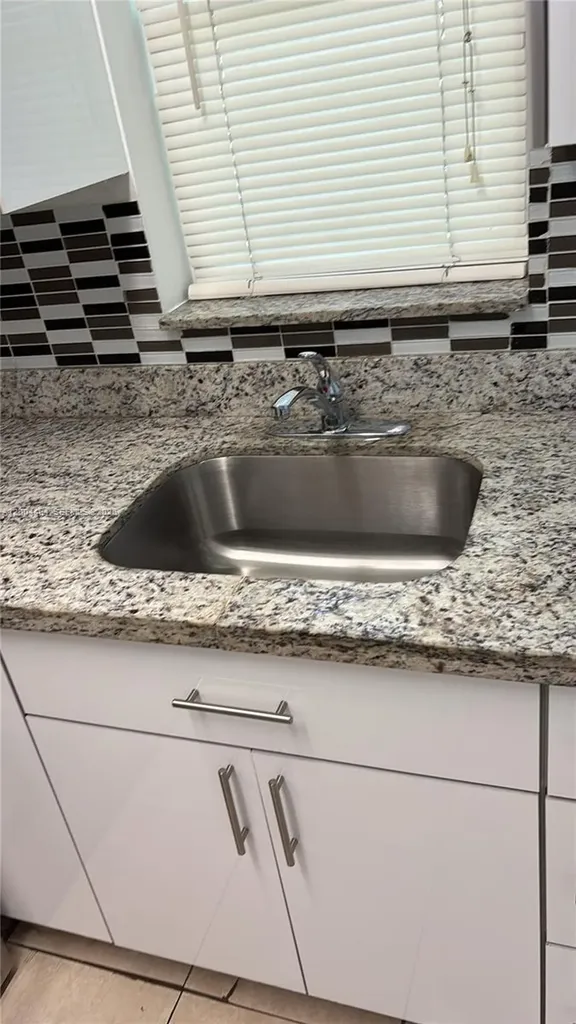 2415 Lincoln Street Hollywood FL 33020