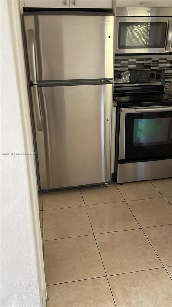 2415 Lincoln Street Hollywood FL 33020