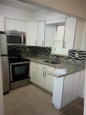 2415 Lincoln Street Hollywood FL 33020