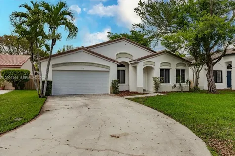1414 E Harmony Lake Circle Davie FL 33324