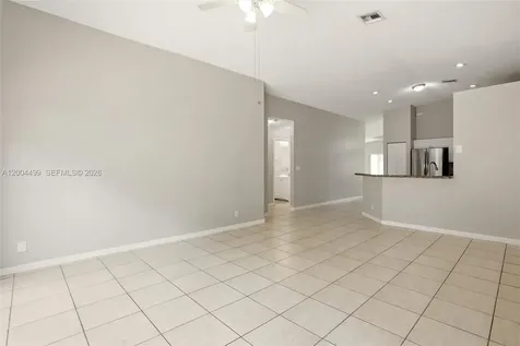 1414 E Harmony Lake Circle Davie FL 33324