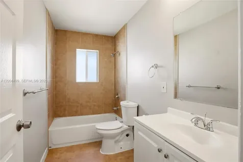 1414 E Harmony Lake Circle Davie FL 33324
