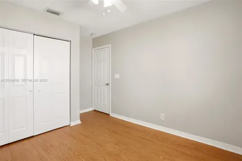 1414 E Harmony Lake Circle Davie FL 33324