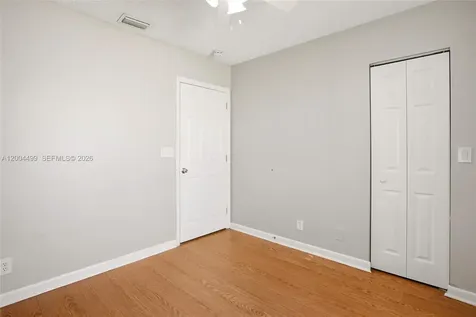 1414 E Harmony Lake Circle Davie FL 33324