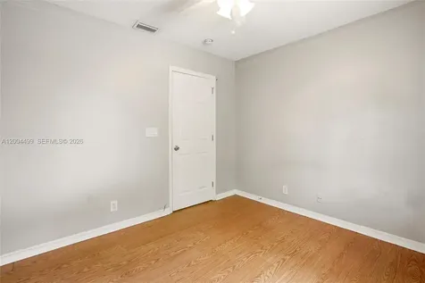 1414 E Harmony Lake Circle Davie FL 33324