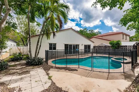 1414 E Harmony Lake Circle Davie FL 33324