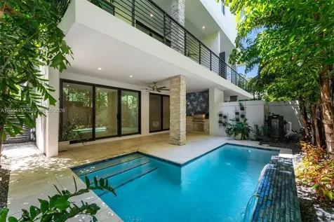 104 NE 16th Terrace Fort Lauderdale FL 33301