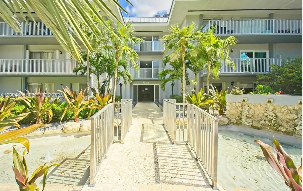 7401 SW 82nd Street Miami FL 33143