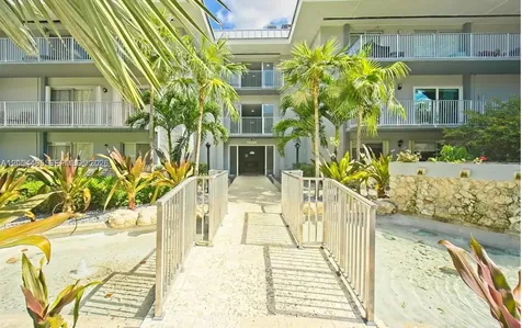 7401 SW 82nd Street Miami FL 33143