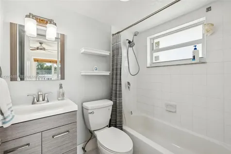 3862 NE 171st Street North Miami Beach FL 33160