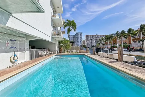 3862 NE 171st Street North Miami Beach FL 33160