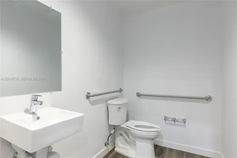 7265 NW 74th Street Medley FL 33166