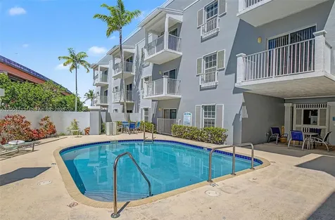 7000 SW 80th Street Miami FL 33143