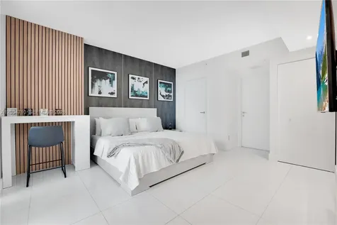 1300 Brickell Bay Drive Miami FL 33131