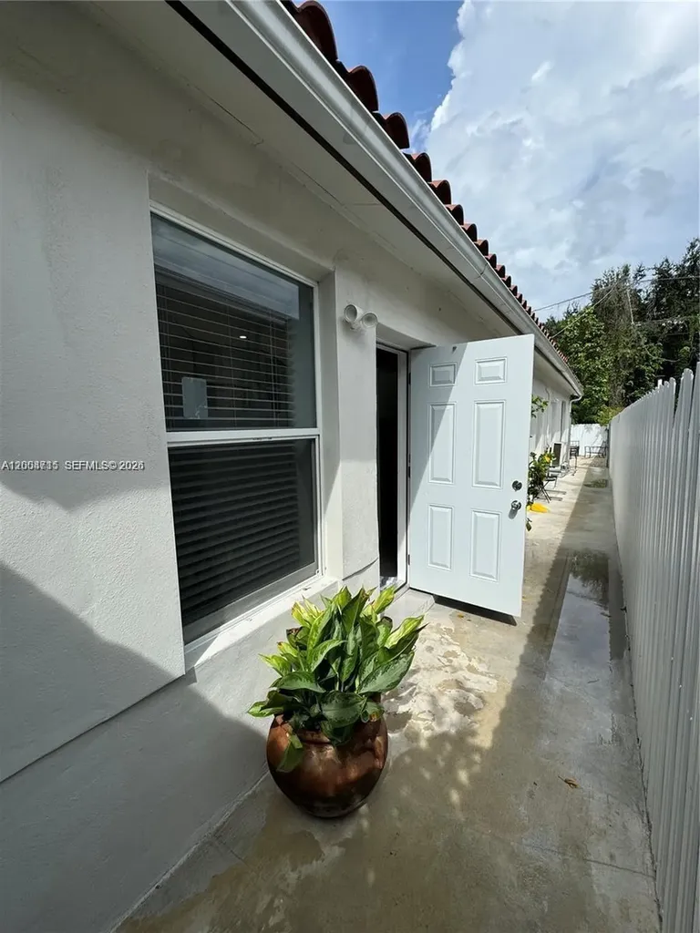 6335 N Miami Avenue Miami FL 33150