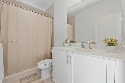 20655 NE 7th Place Miami FL 33179