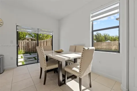 20655 NE 7th Place Miami FL 33179