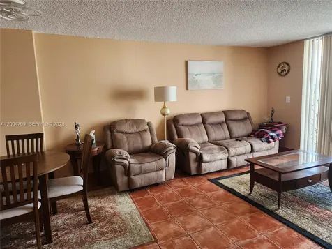 3161 S Ocean Drive Hallandale Beach FL 33009