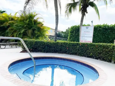 4006 NE 20th Street Homestead FL 33033