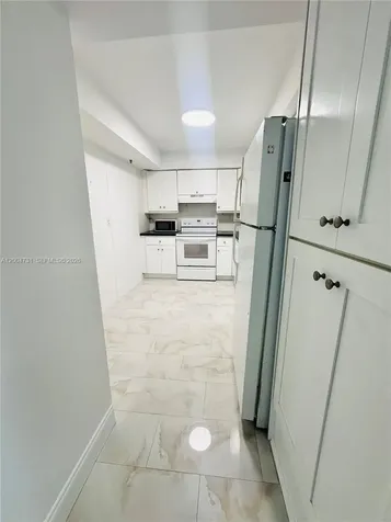 9511 Collins Avenue Surfside FL 33154