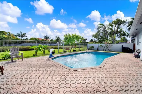 16070 SW 89th Avenue Road Palmetto Bay FL 33157
