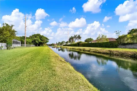 16070 SW 89th Avenue Road Palmetto Bay FL 33157