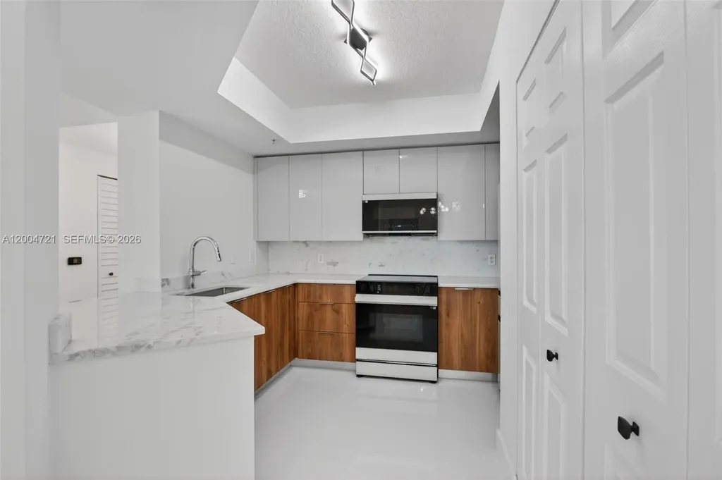 2401 NE 65th Street Fort Lauderdale FL 33308