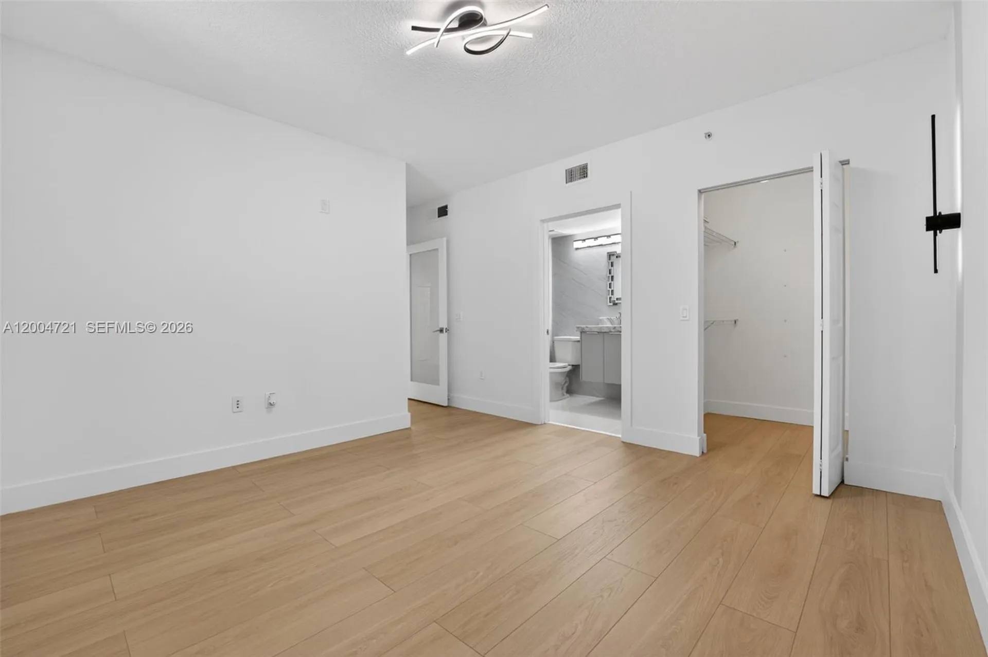 2401 NE 65th Street Fort Lauderdale FL 33308