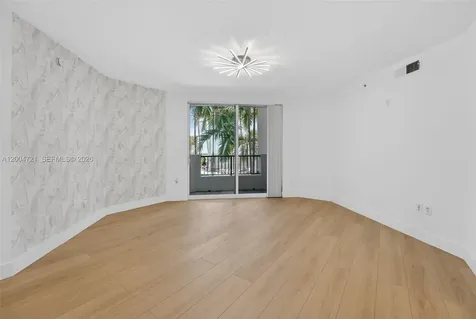 2401 NE 65th Street Fort Lauderdale FL 33308