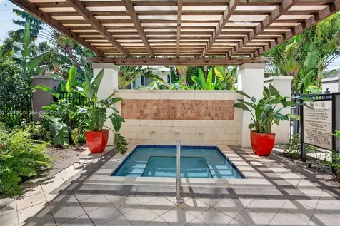 2401 NE 65th Street Fort Lauderdale FL 33308