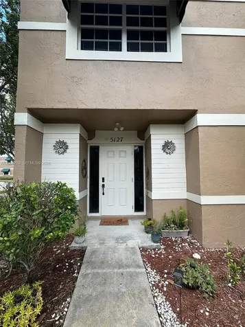 5127 SW 123rd Avenue Cooper City FL 33330