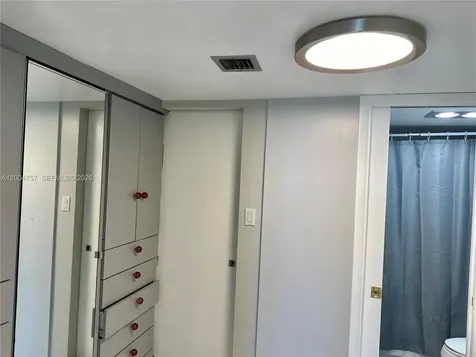 100 Bayview Drive Sunny Isles Beach FL 33160