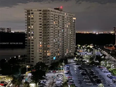 100 Bayview Drive Sunny Isles Beach FL 33160