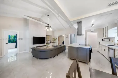 1050 Harrison Street Hollywood FL 33019