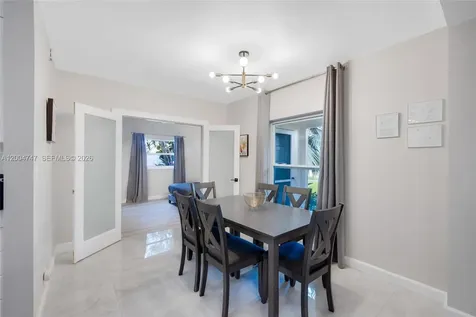 1050 Harrison Street Hollywood FL 33019