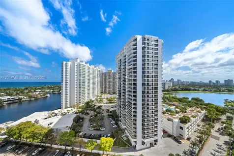 20505 E Country Club Drive Aventura FL 33180