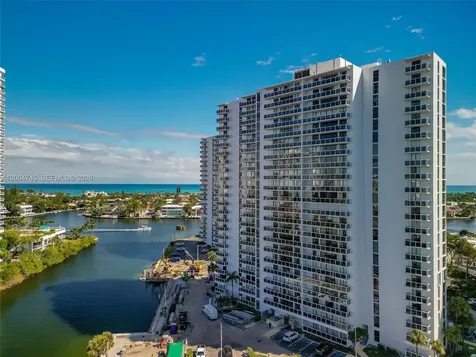 20505 E Country Club Drive Aventura FL 33180