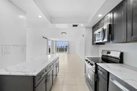 20505 E Country Club Drive Aventura FL 33180