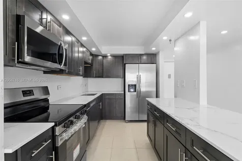 20505 E Country Club Drive Aventura FL 33180