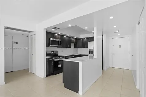 20505 E Country Club Drive Aventura FL 33180