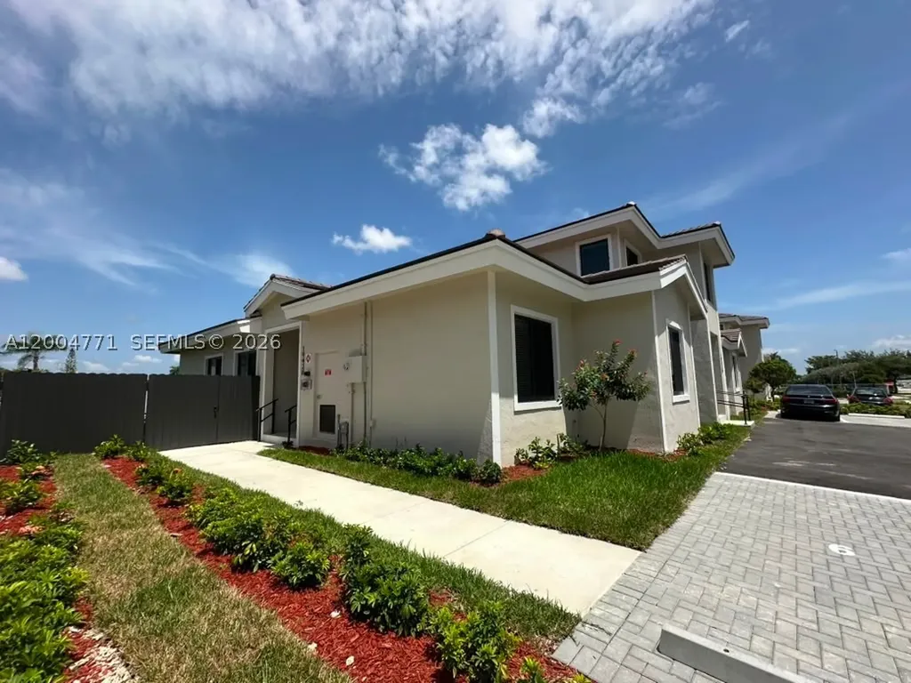 19428 SW 125th Avenue Miami FL 33177