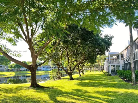 4280 Oaks Terrace Pompano Beach FL 33069