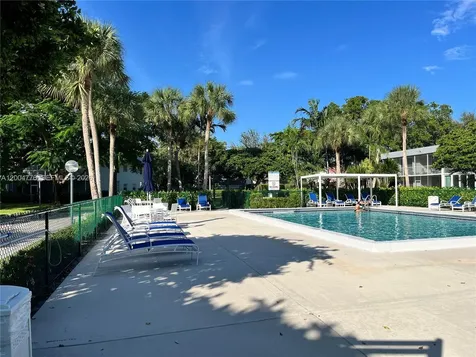 4280 Oaks Terrace Pompano Beach FL 33069