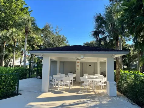 4280 Oaks Terrace Pompano Beach FL 33069