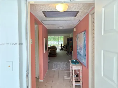 4280 Oaks Terrace Pompano Beach FL 33069