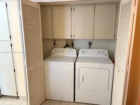 4280 Oaks Terrace Pompano Beach FL 33069