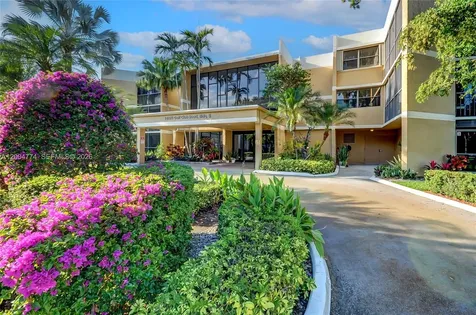 16175 Golf Club Road Weston FL 33326