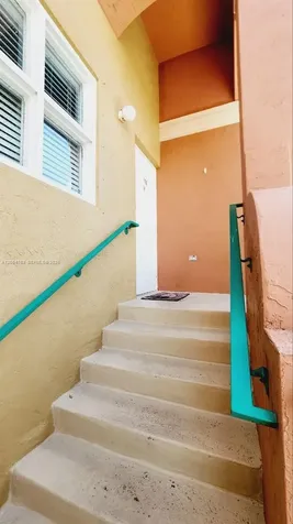 6960 NW 174th Terrace Hialeah FL 33015