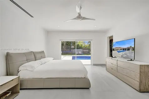 2126 NE 187th Street North Miami Beach FL 33179